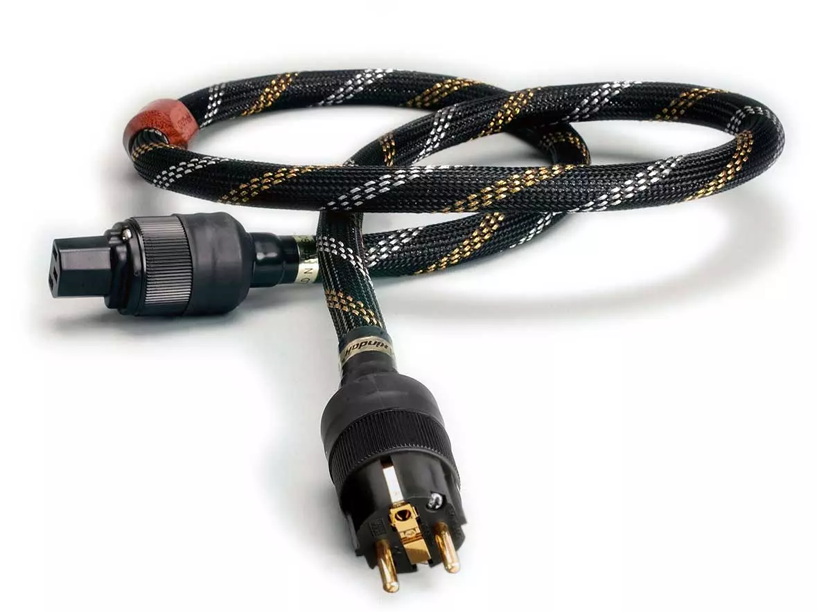 Сетевой кабель Xindak FP-Gold B Power Cable