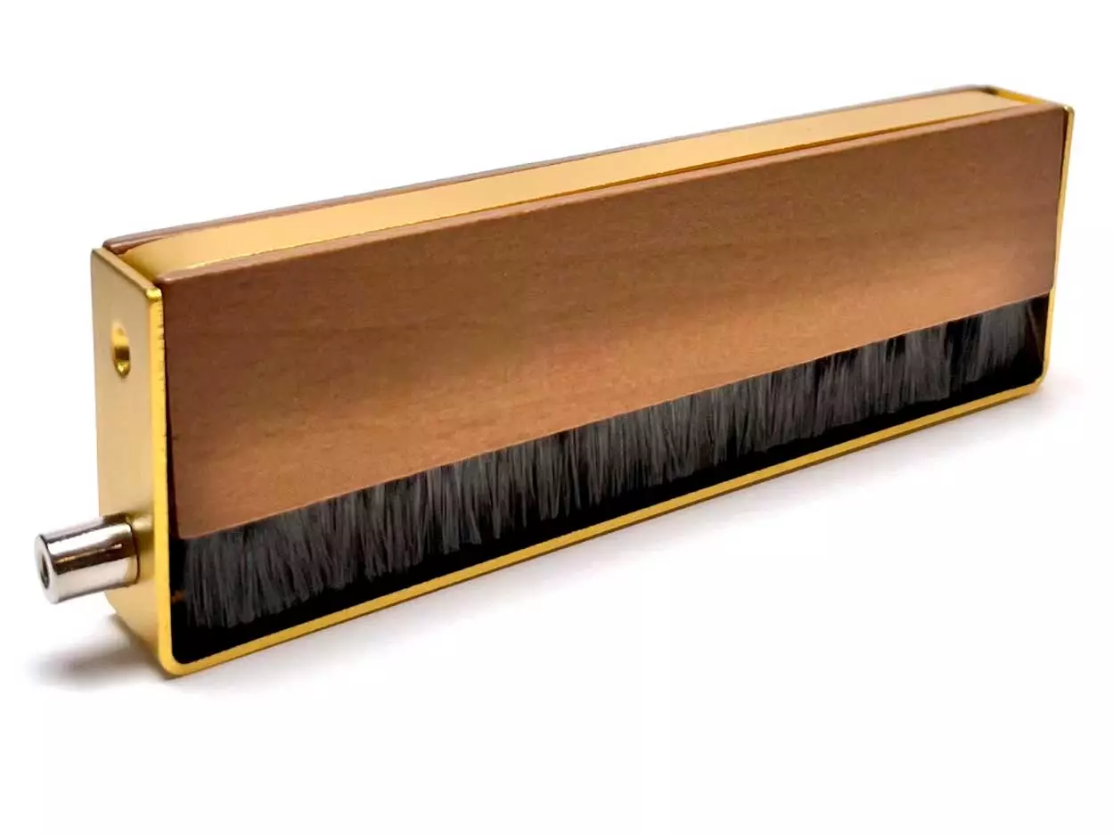 Антистатическая щетка Pro-Ject Brush It Premium