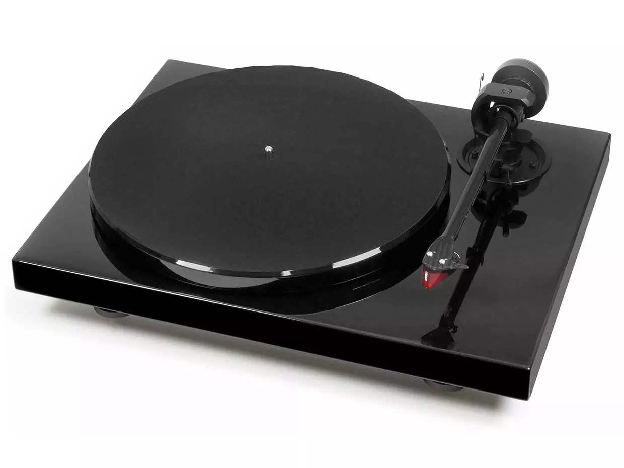 Проигрыватель виниловых пластинок Pro-Ject 1Xpression Carbon (2M-Red) Piano Black