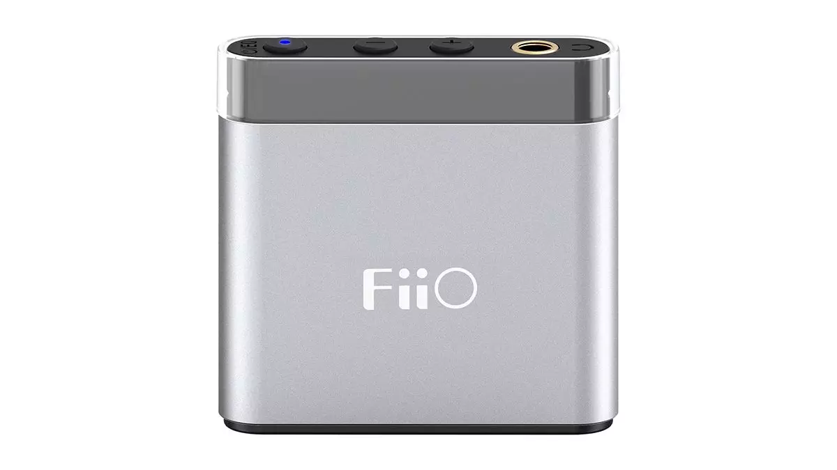 ЦАП с усилителем для наушников FiiO A1